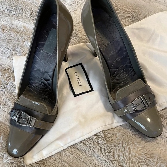 Gucci Women's Glossy Gray Heels - Picture 1 of 2